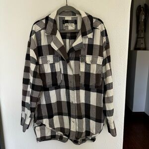 Women’s We The Free Izzy Cargo Black Cream Flannel Shirt Size M